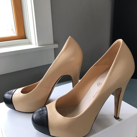 Chanel Shoes - Picture 2 of 6